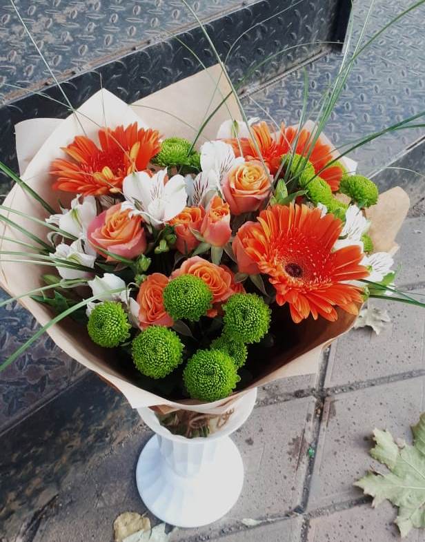 Букет цветов из: Герберы, Хризантемы, Альстромерии и Розы в Широчанке