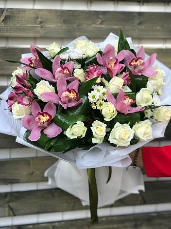Букет цветов из: Розы и Хризантемы в Широчанке