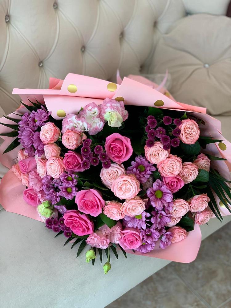 Букет цветов из: Хризантемы, Розы и Лизиантусы в Широчанке