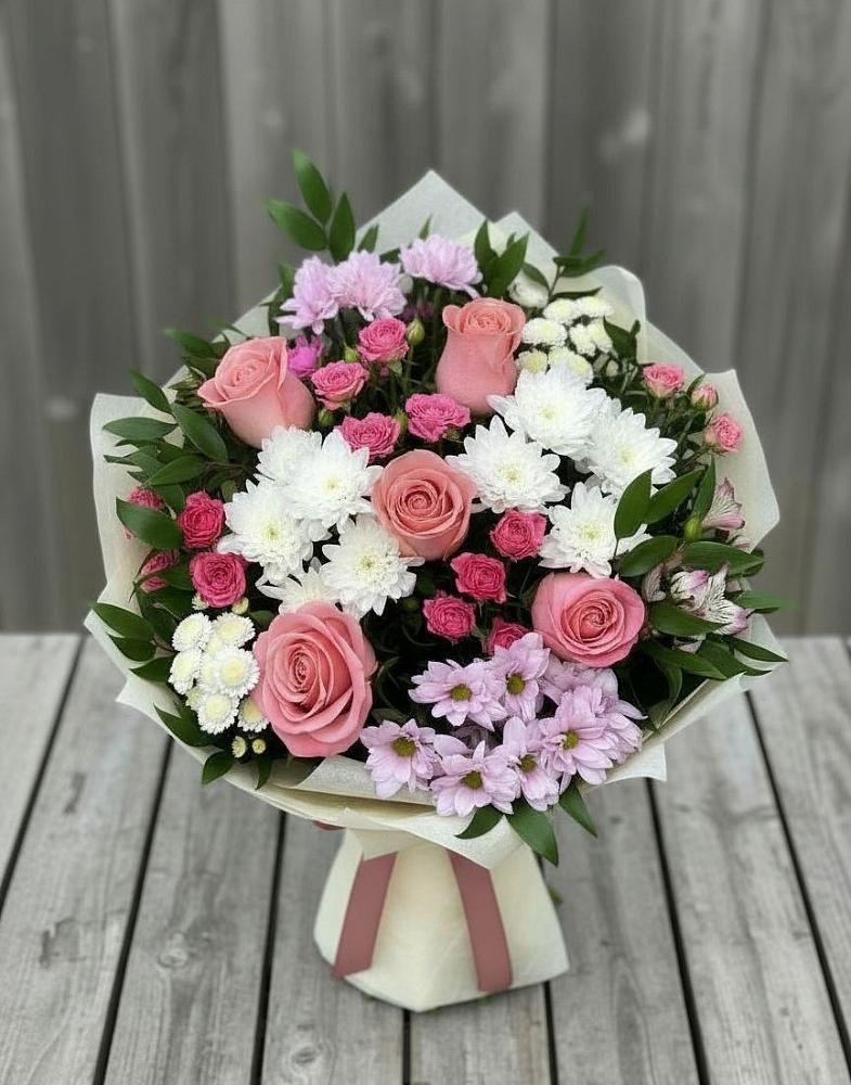 Букет цветов из: Альстромерии, Гвоздики, Розы и Хризантемы в Широчанке