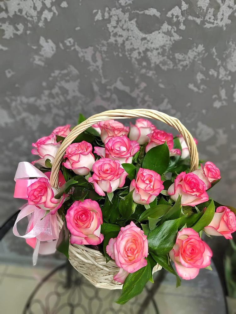 Цветочная композиция из Розы в корзине в Широчанке