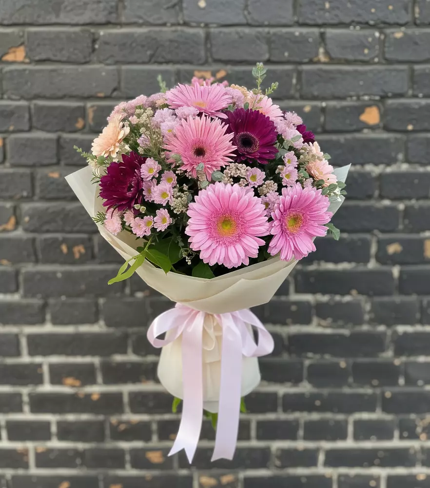 Букет цветов из: Герберы и Хризантемы в Широчанке