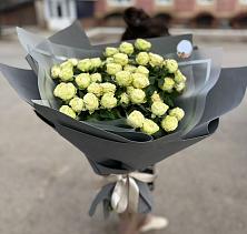 Букет Белые кустовые розы Солинеро в Широчанке