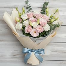 Букет цветов из:  Лизиантусы в Широчанке