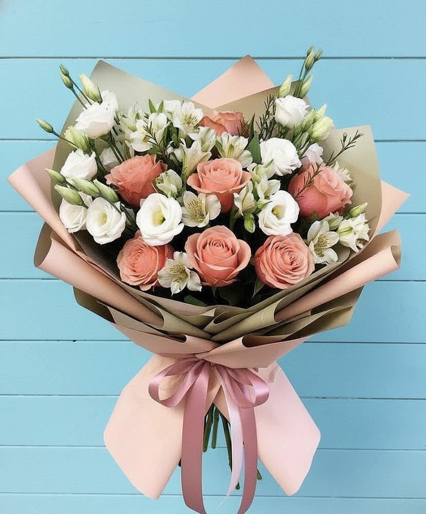 Букет цветов из: Розы, Альстромерии и Лизиантусы в Широчанке