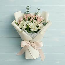 Букет цветов из:  Альстромерии в Широчанке