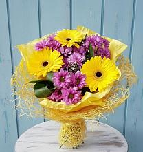 Букет цветов из:  Хризантемы и Герберы в Широчанке