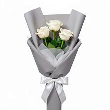 Букет 3 белые розы в Широчанке