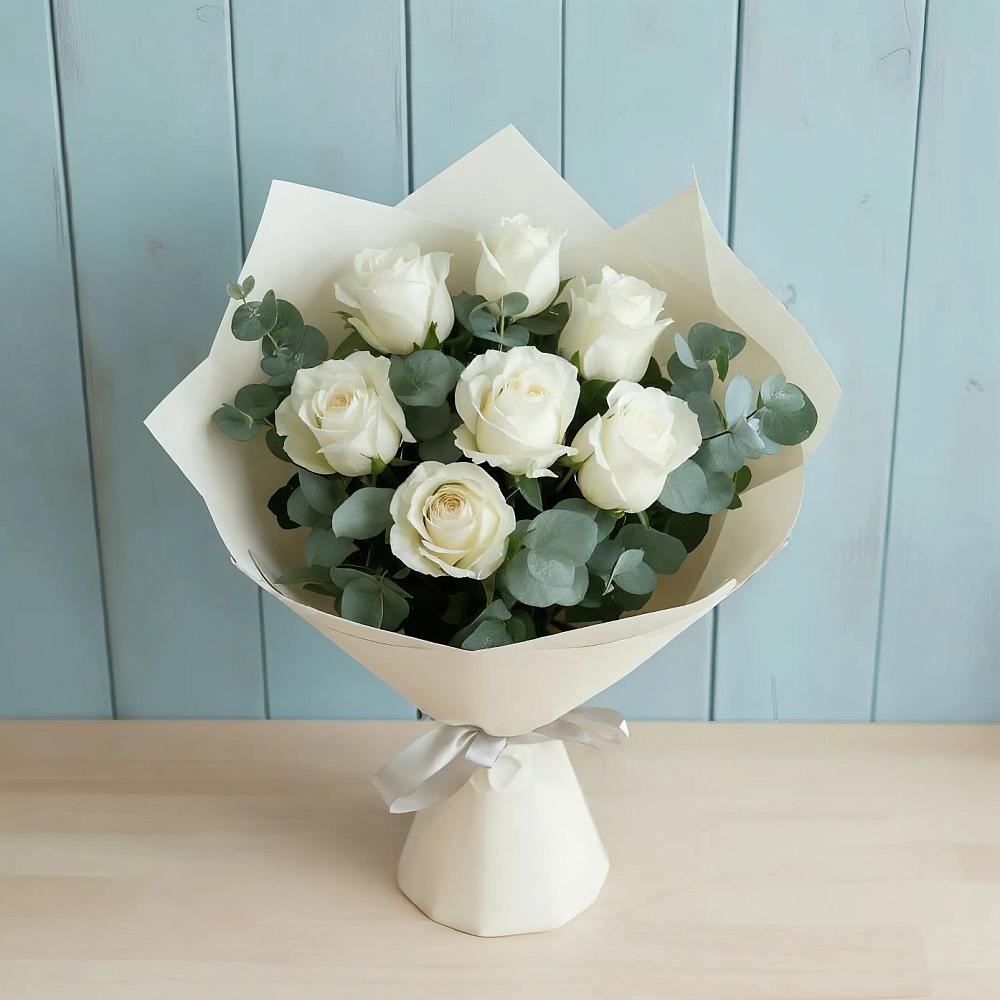 Букет Белые розы в Эвкалипте в Широчанке