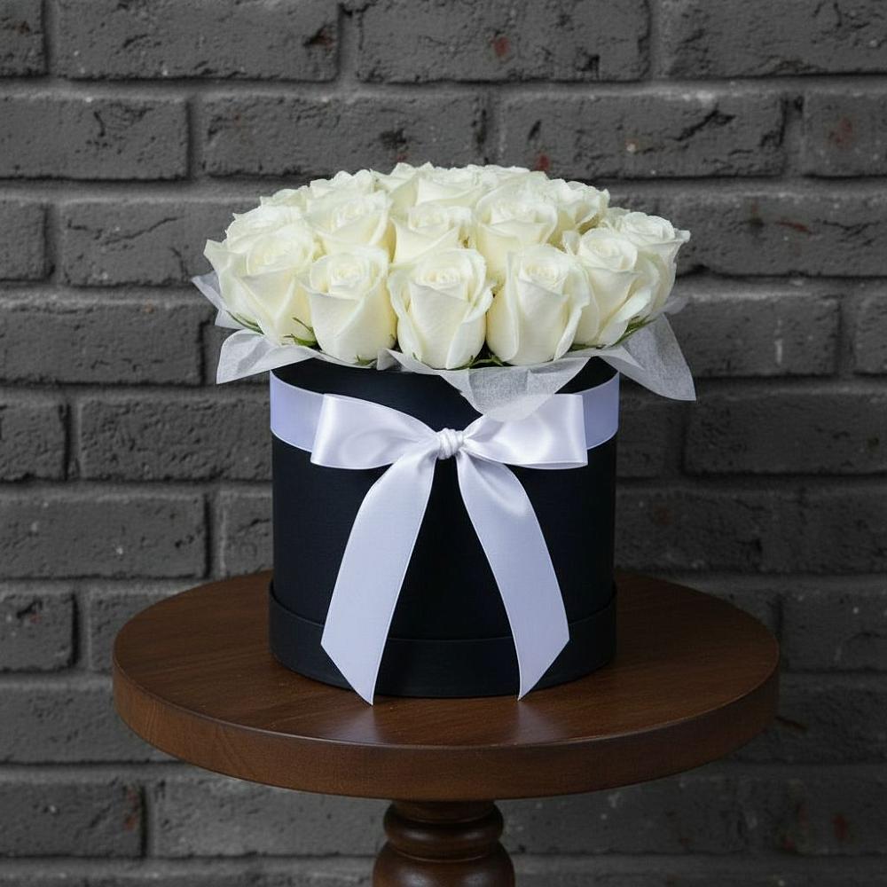 Цветочная композиция из Розы в шляпной коробке в Широчанке