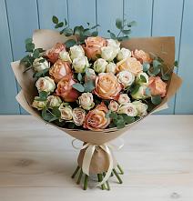 Букет цветов из:  Альстромерии и Розы в Широчанке